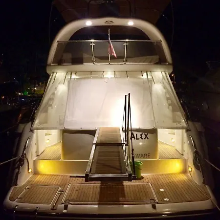 M/y Alex Fairline Squadron 55ft Ботель *