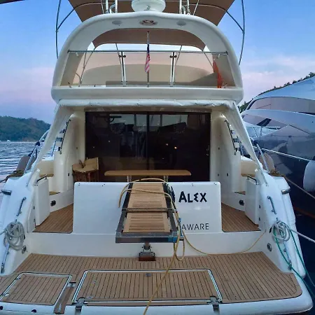 M/y Alex Fairline Squadron 55ft 보트호텔 교젝